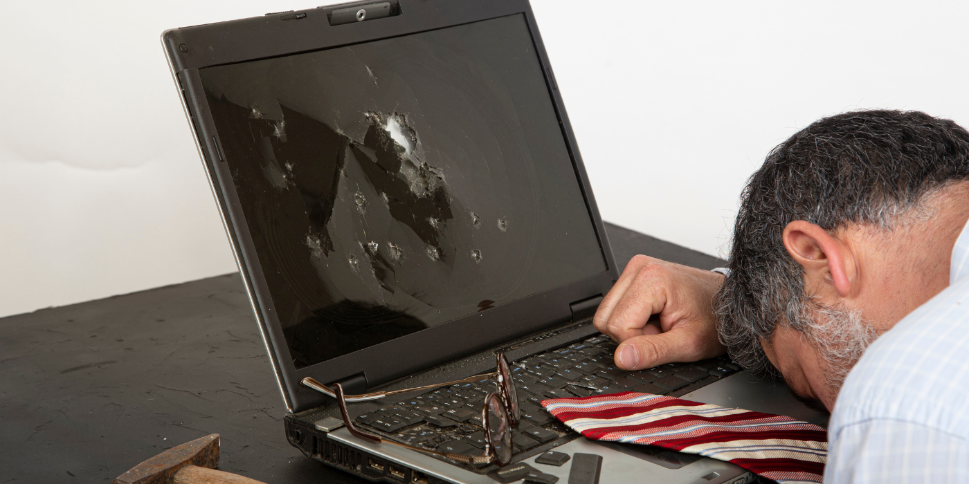 Γιατί ο Υπολογιστής ή το Laptop σας “Κολλάει” και Πώς η WebIntel Μπορεί να σας Σώσει